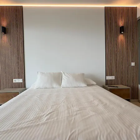 Oasis Seaview Wave Collection 2bedroom شقة *